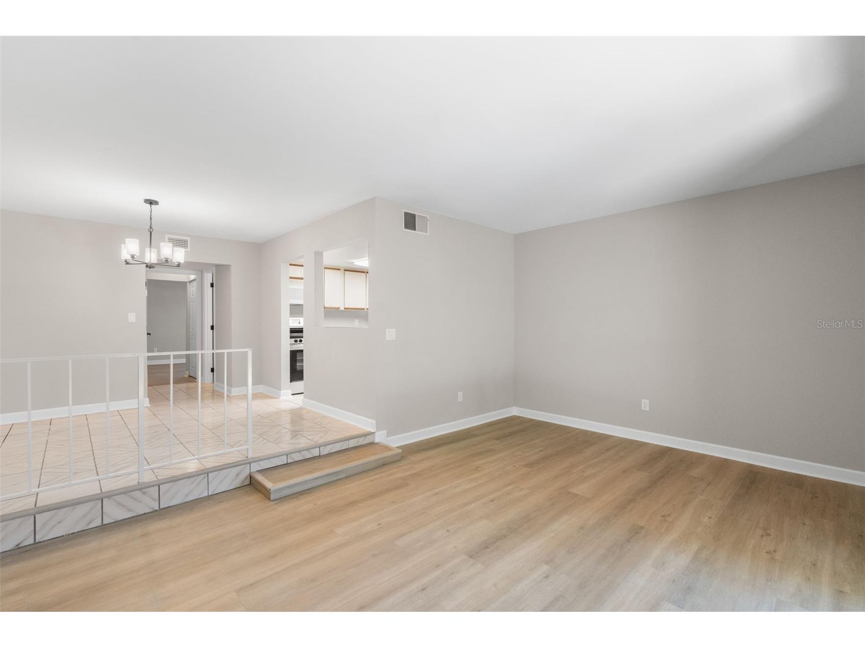 505 Plaza Seville Court #11 Treasure Island FL 33706 TB8487379 image17