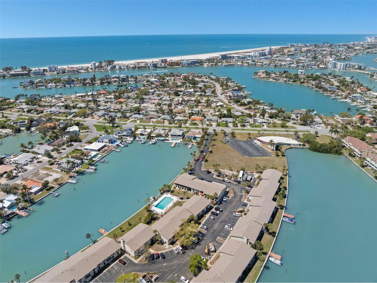 505 Plaza Seville Court #11 Treasure Island FL 33706 TB8487379 image32