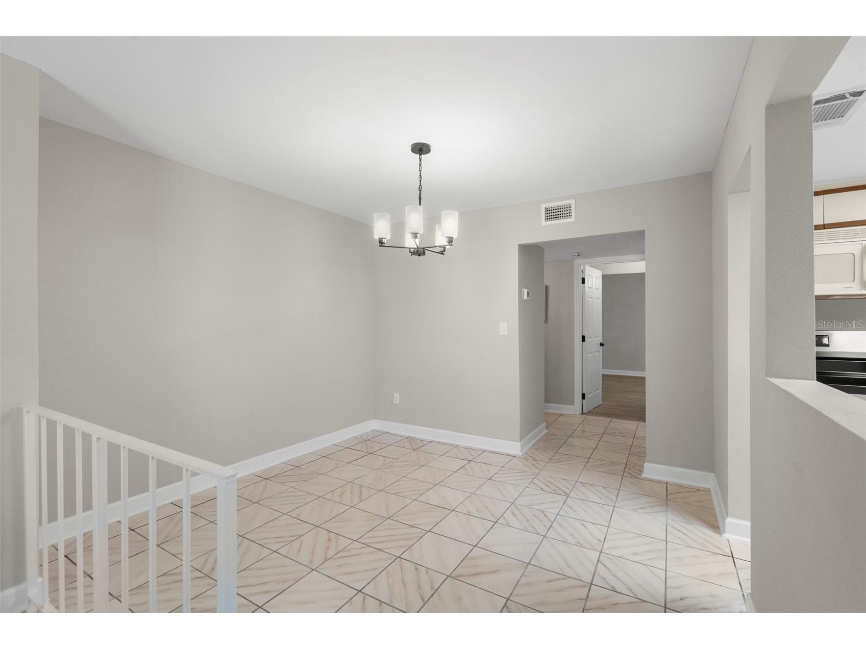 505 Plaza Seville Court #11 Treasure Island FL 33706 TB8487379 image7