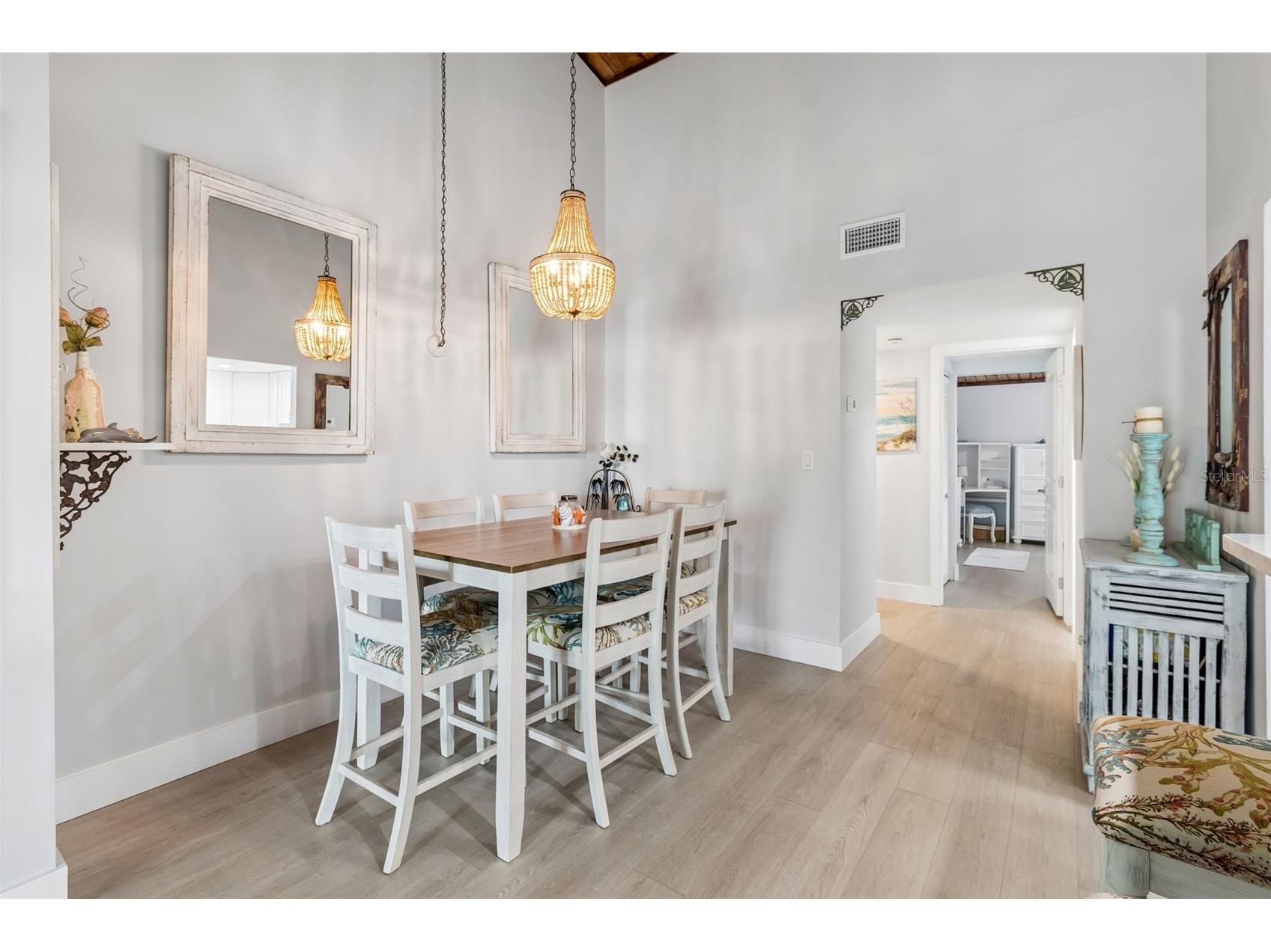 505 Plaza Seville Court #12 Treasure Island FL 33706 TB8526541 image11