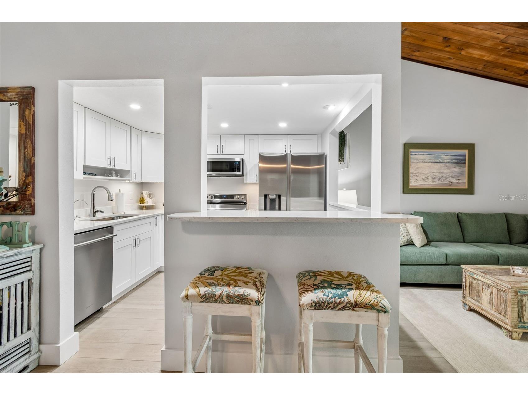 505 Plaza Seville Court #12 Treasure Island FL 33706 TB8526541 image5