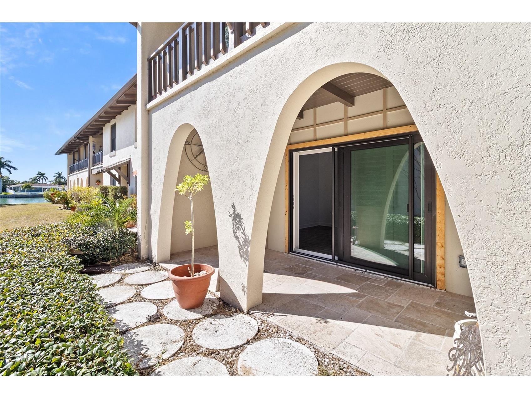 505 Plaza Seville Court #9 Treasure Island FL 33706 TB8469817 image3