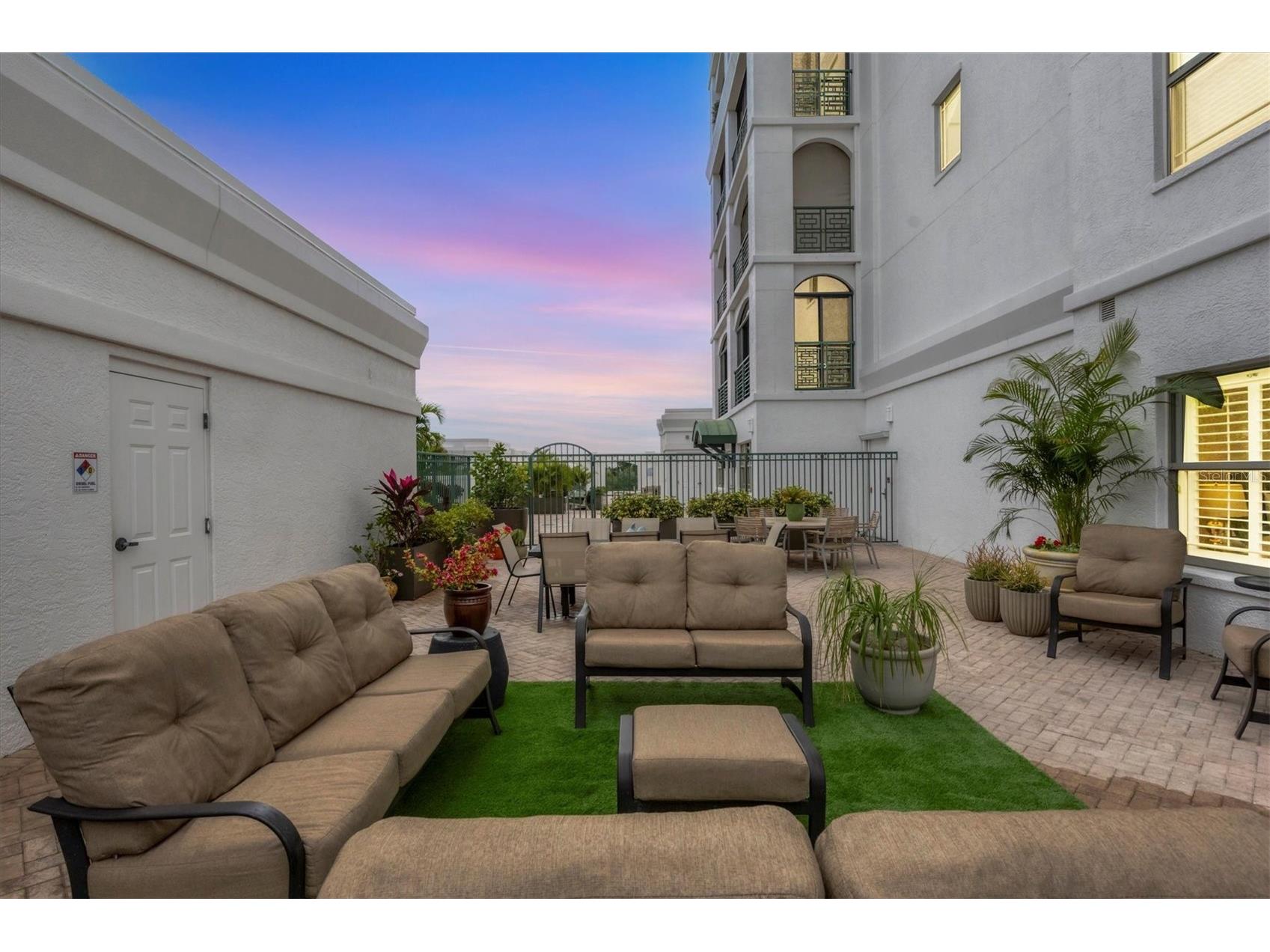 505 S Orange Avenue #301 Sarasota FL 34236 A4675111 image6