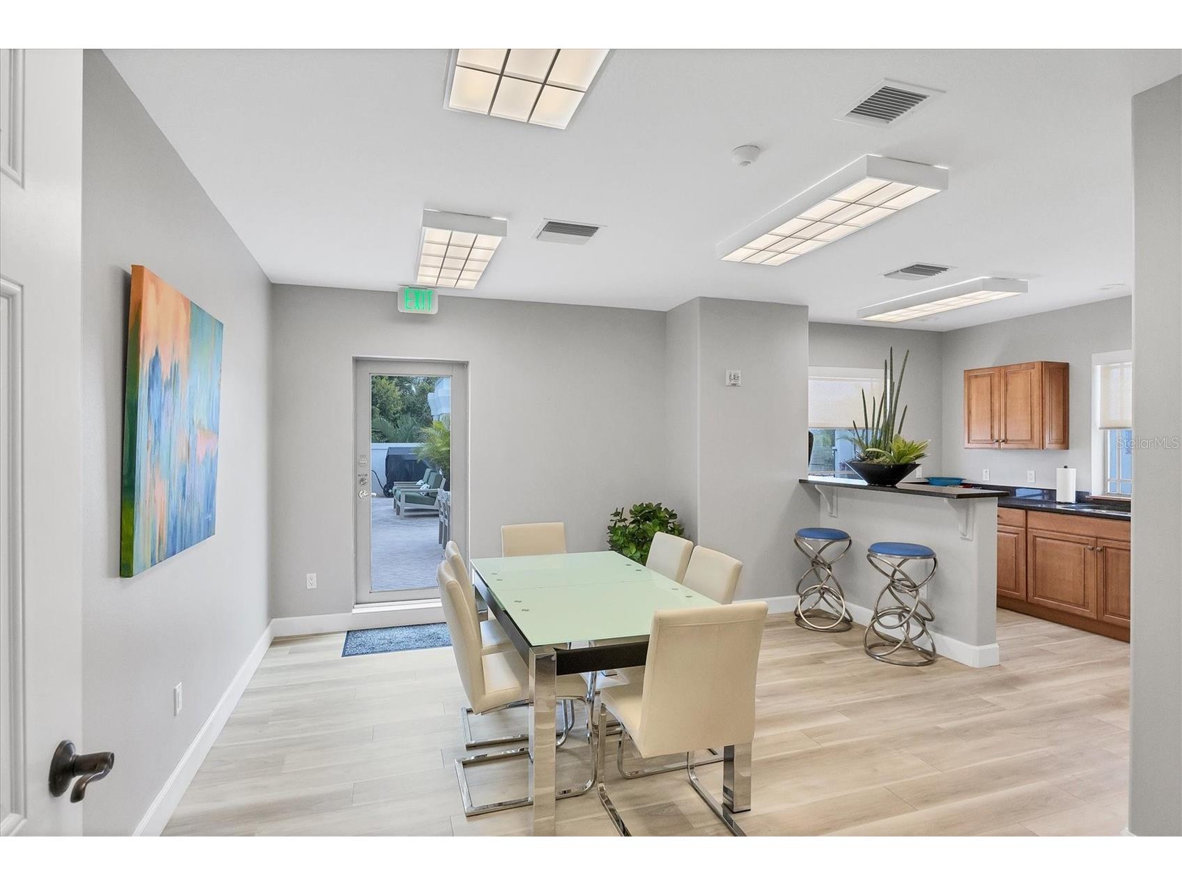 505 S Orange Avenue #301 Sarasota FL 34236 A4675111 image68