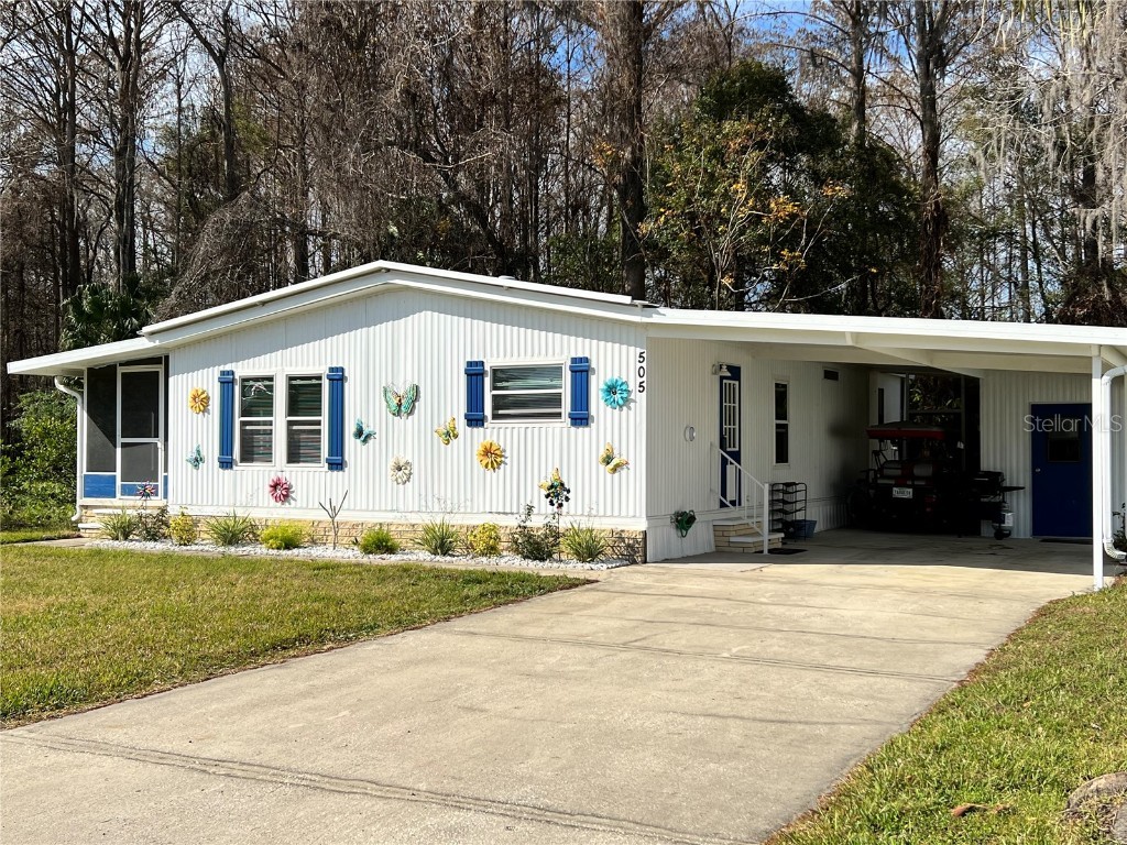 505 Sandalwood Lane Wildwood FL 34785 - LAKE OKAHUMPKA G5064502 image1