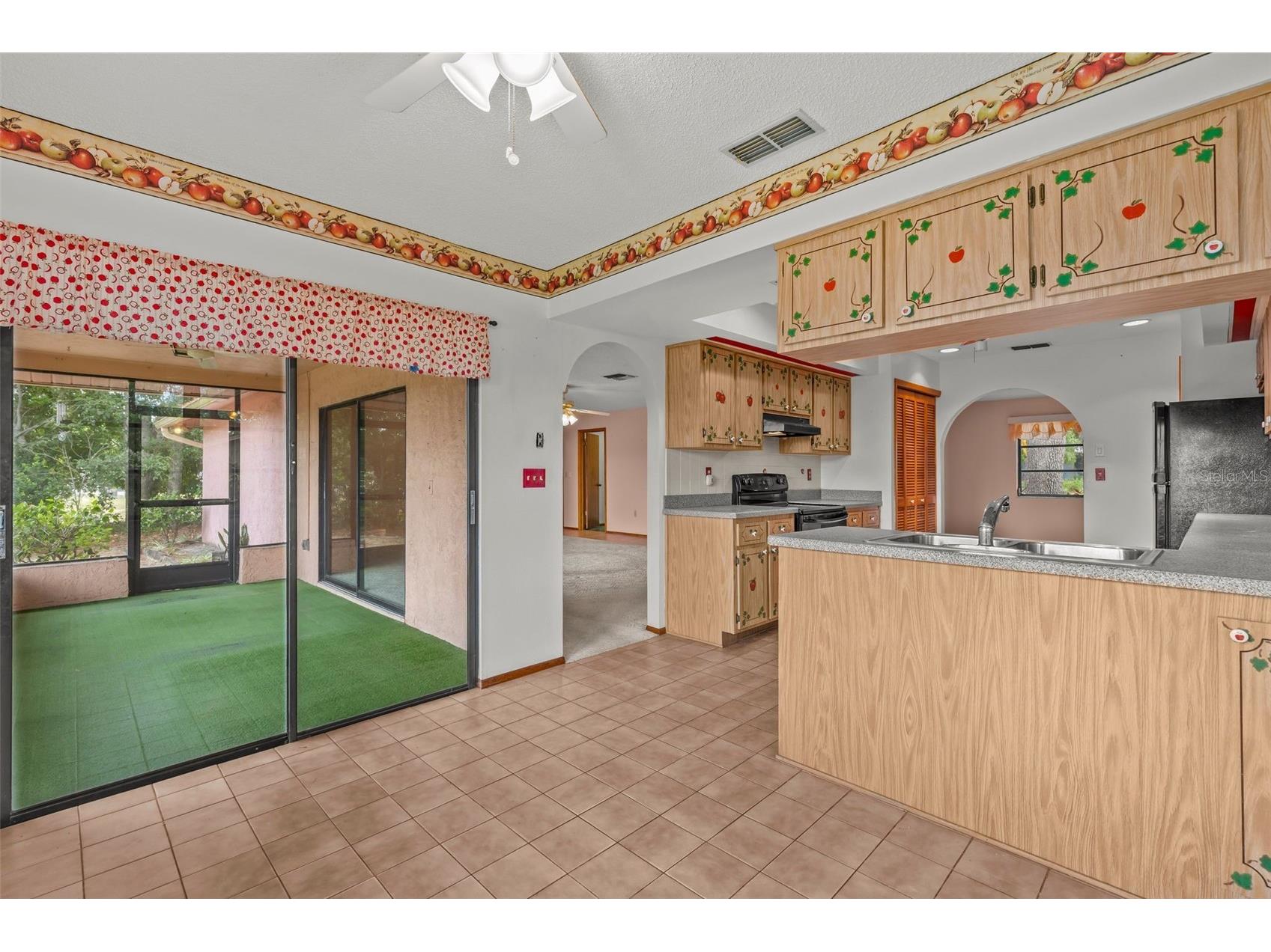 505 Village Oak Drive Tarpon Springs FL 34689 TB8520520 image17