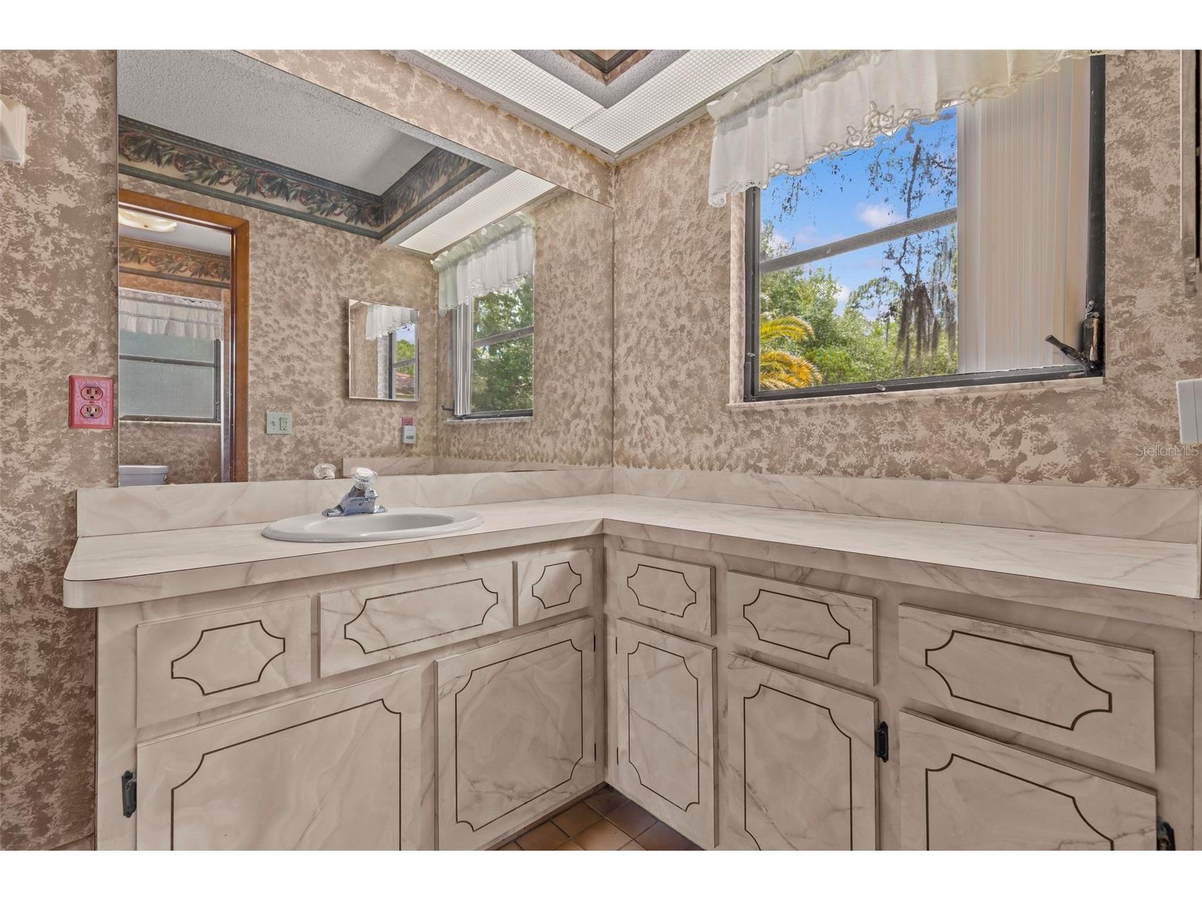 505 Village Oak Drive Tarpon Springs FL 34689 TB8520520 image31