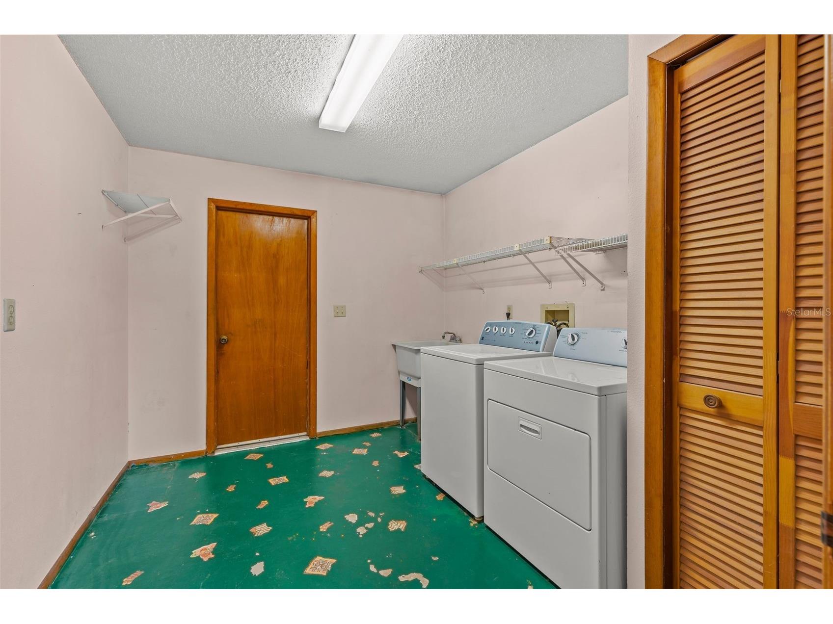505 Village Oak Drive Tarpon Springs FL 34689 TB8520520 image32