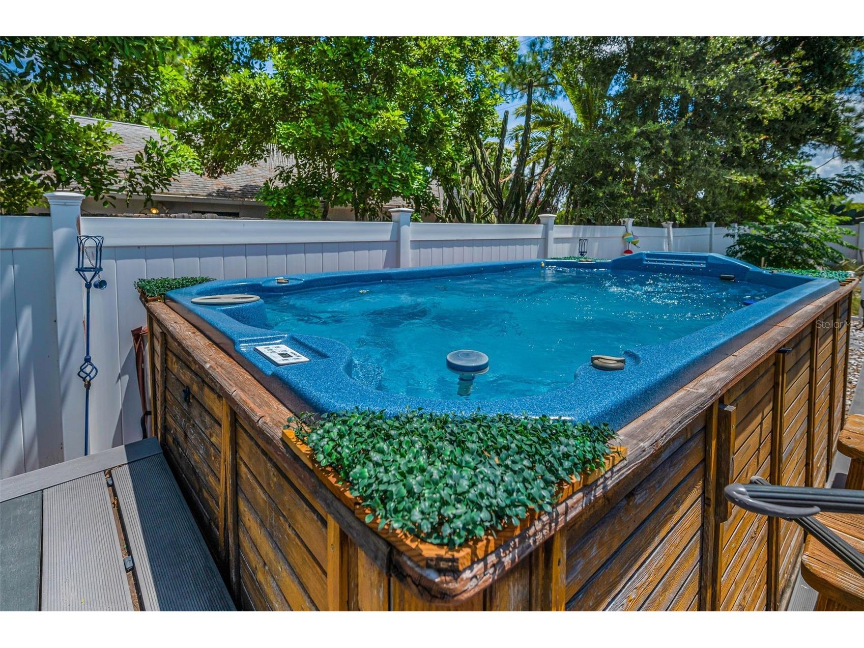 505 Whispering Oak Drive Tarpon Springs FL 34689 TB8404265 image42