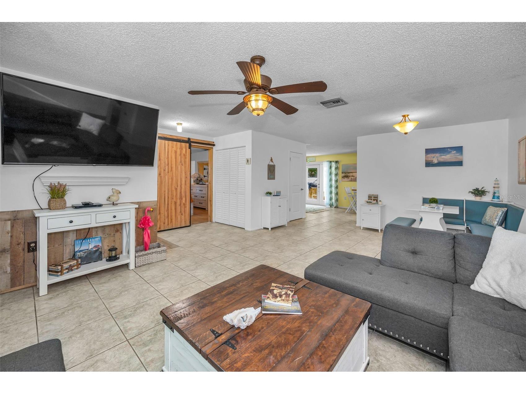 505 Whispering Oak Drive Tarpon Springs FL 34689 TB8519183 image11