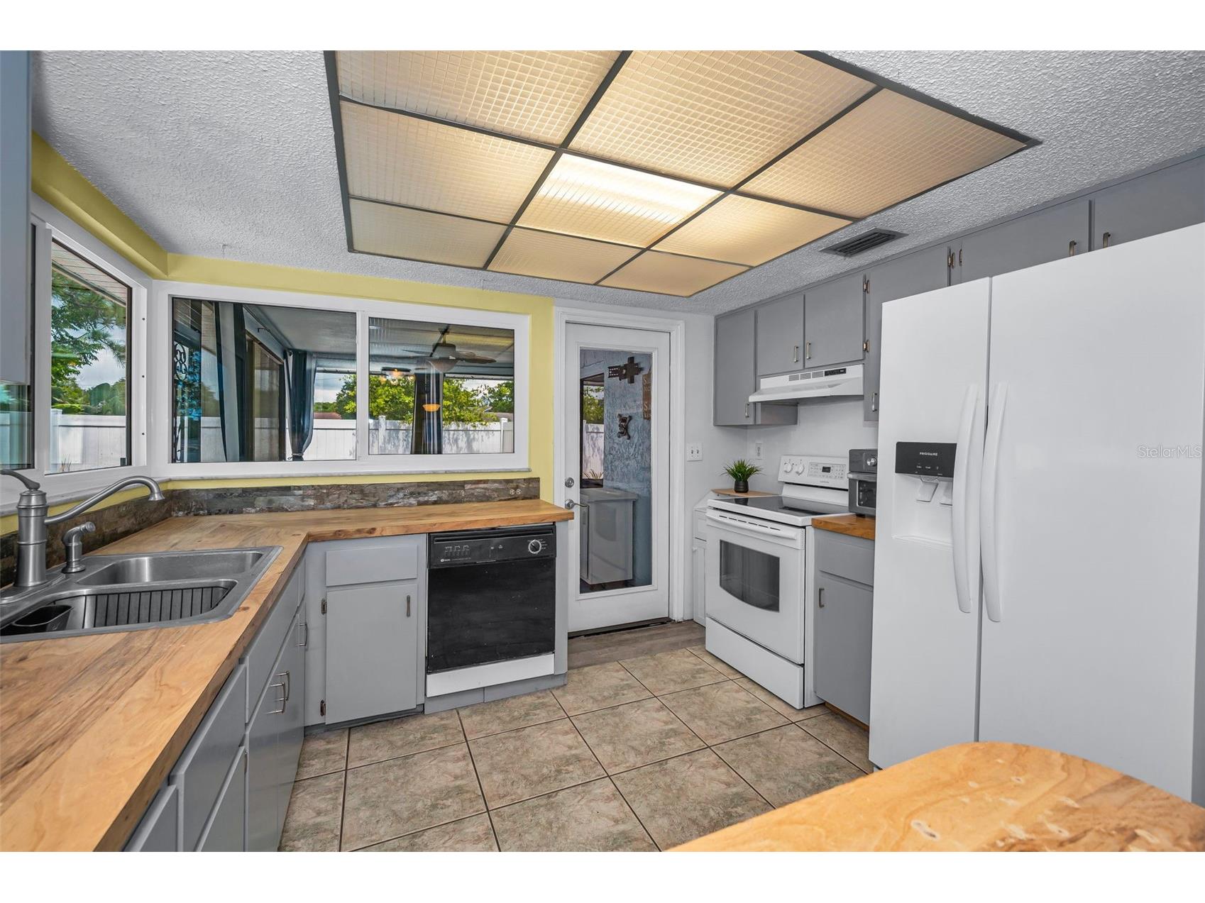 505 Whispering Oak Drive Tarpon Springs FL 34689 TB8519183 image18