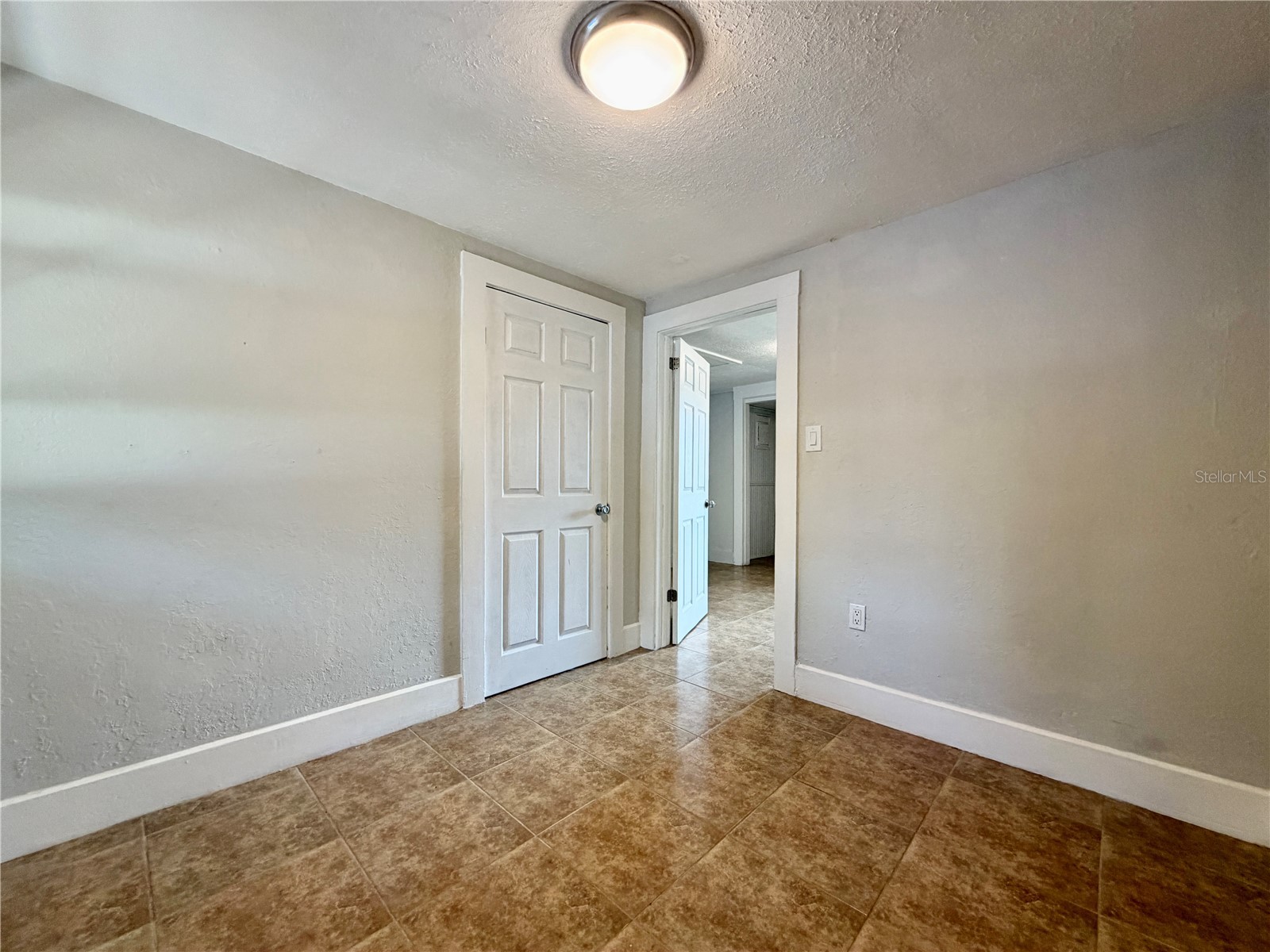 5050 2nd Avenue N #UPPER Saint Petersburg FL 33710 TB8507477 image8