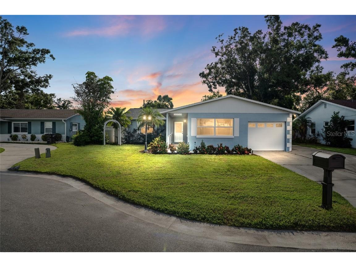 5050 45th Street N Saint Petersburg FL 33714 TB8415004 image1