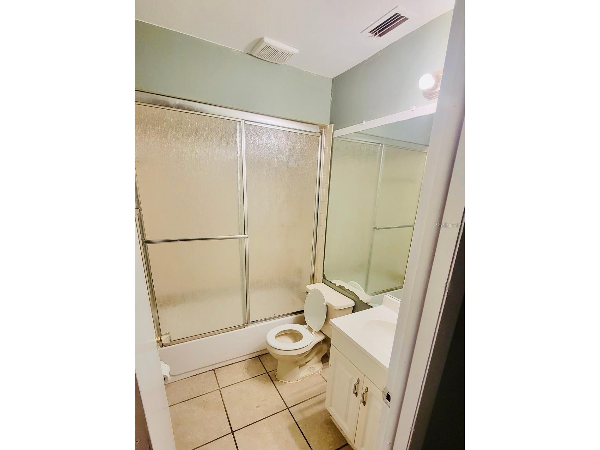 5050 74th Street N #1 Saint Petersburg FL 33709 TB8303107 image18