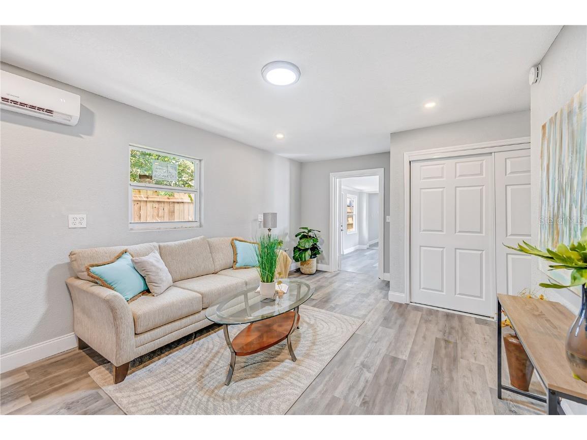 5050 Emerson Avenue S Saint Petersburg FL 33707 TB8351296 image12