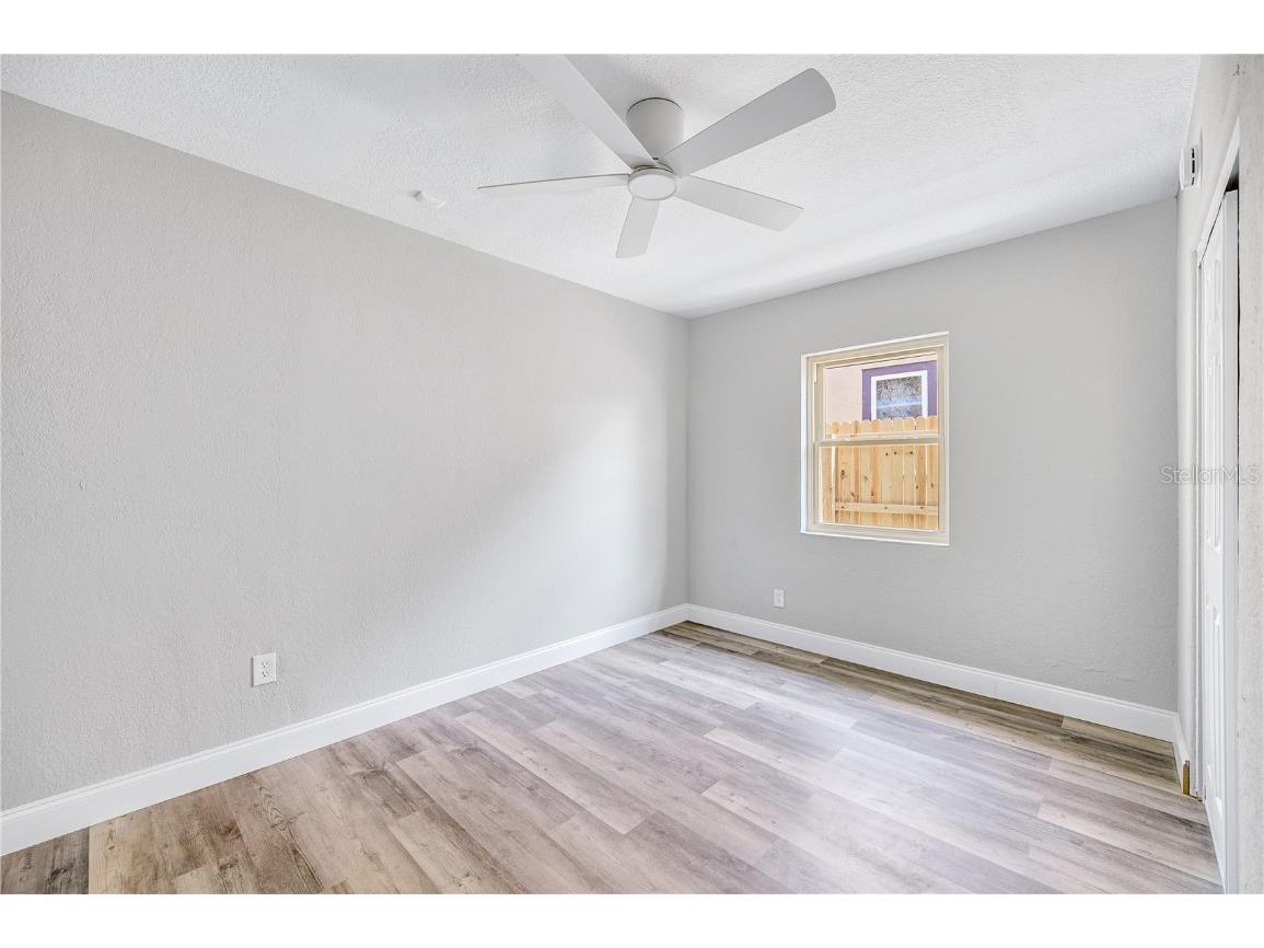 5050 Emerson Avenue S Saint Petersburg FL 33707 TB8351296 image13