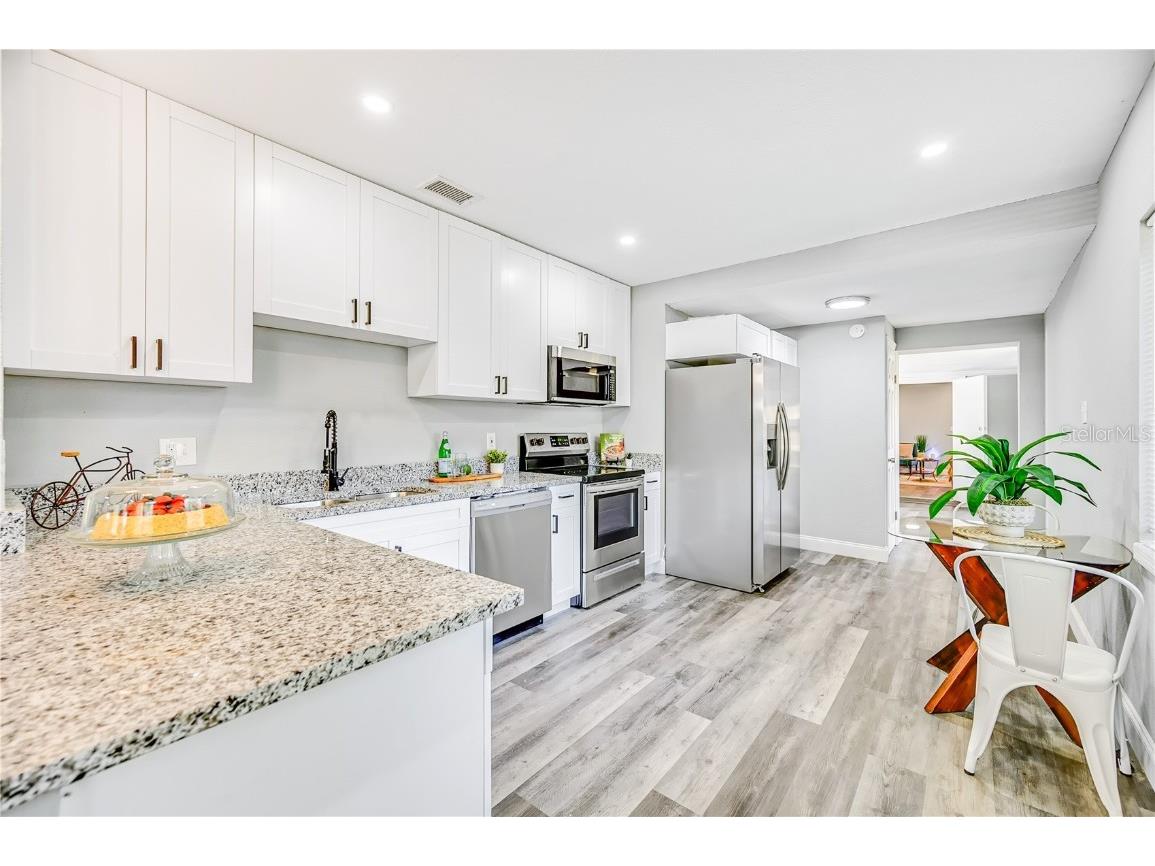 5050 Emerson Avenue S Saint Petersburg FL 33707 TB8351296 image6