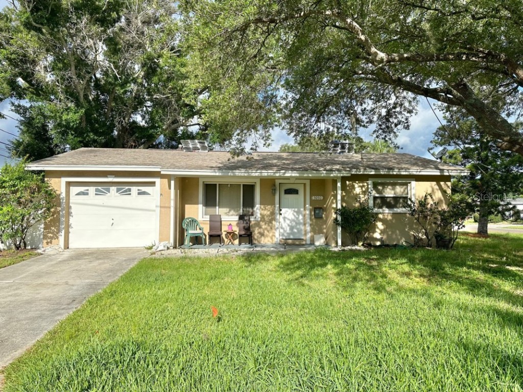 5050 Lansing Street NE Saint Petersburg FL 33703 A4573509 image1