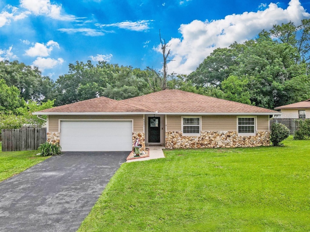 5051 NE 4th Street Ocala FL 34470 OM658839 image1