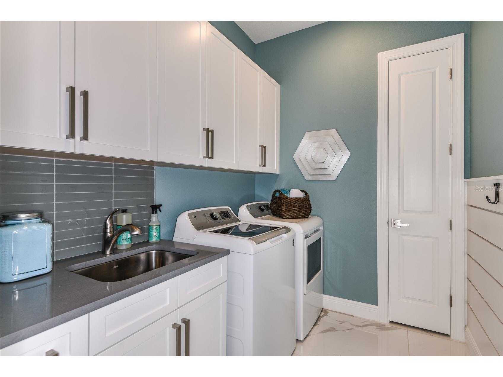 5052 Simons Court Lakewood Ranch FL 34211 W7883348 image38
