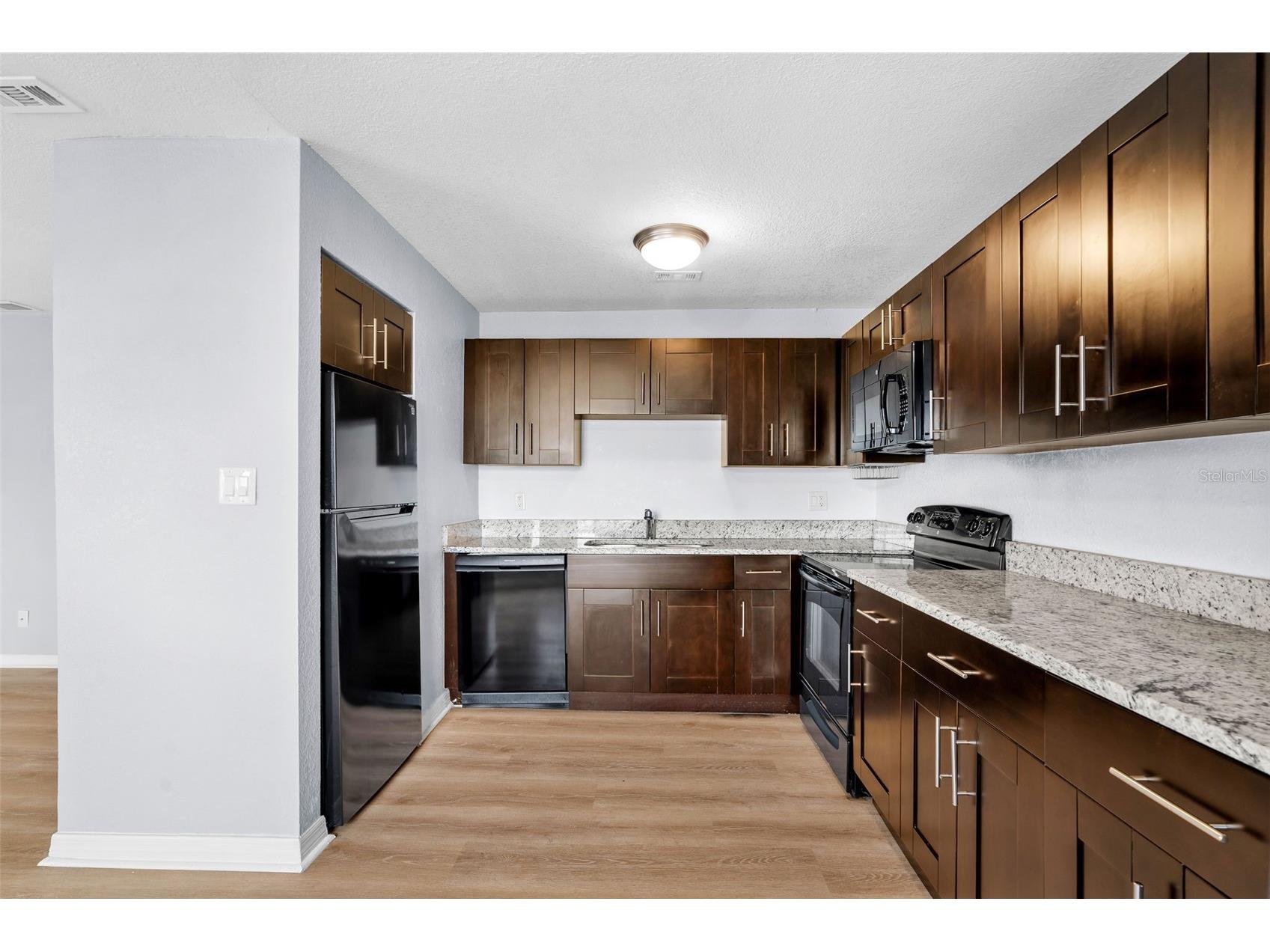 5052 Starfish Drive SE #D Saint Petersburg FL 33705 TB8512151 image5
