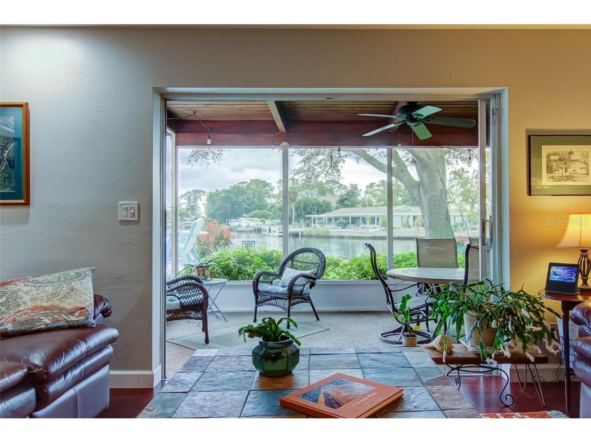 5053 Dover Street NE Saint Petersburg FL 33703 - PLACIDO BAYOU U8224665 image1