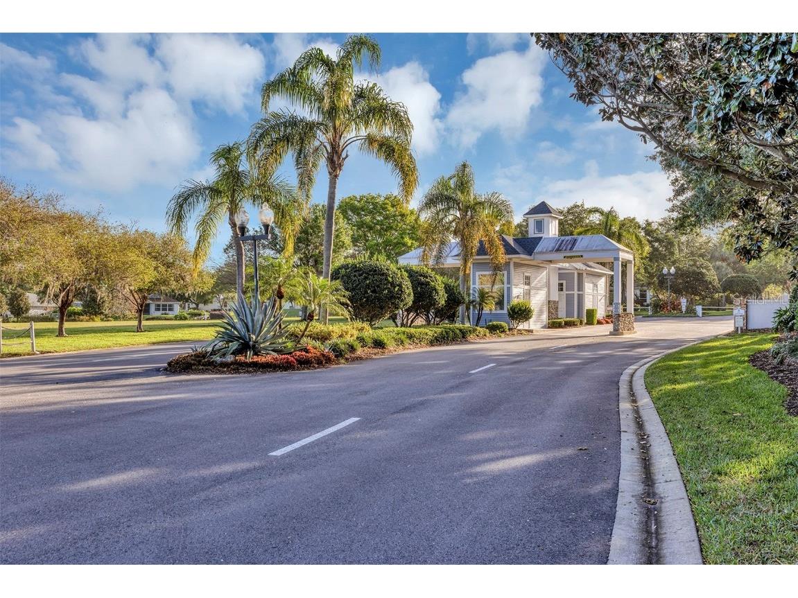 5054 Portsmouth Street Tavares FL 32778 - LITTLE LAKE HARRIS V4946126 image21