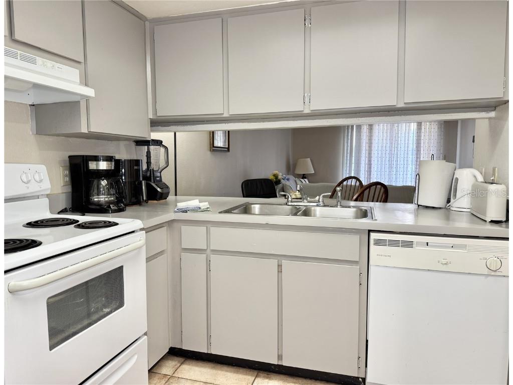 5054 Terrace Club Lane #101 Tampa FL 33617 TB8454015 image4