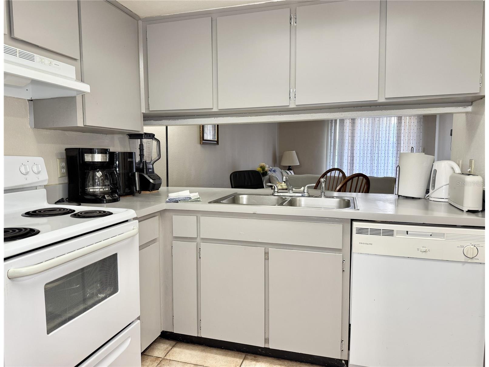 5054 Terrace Club Lane #101 Tampa FL 33617 TB8514084 image4