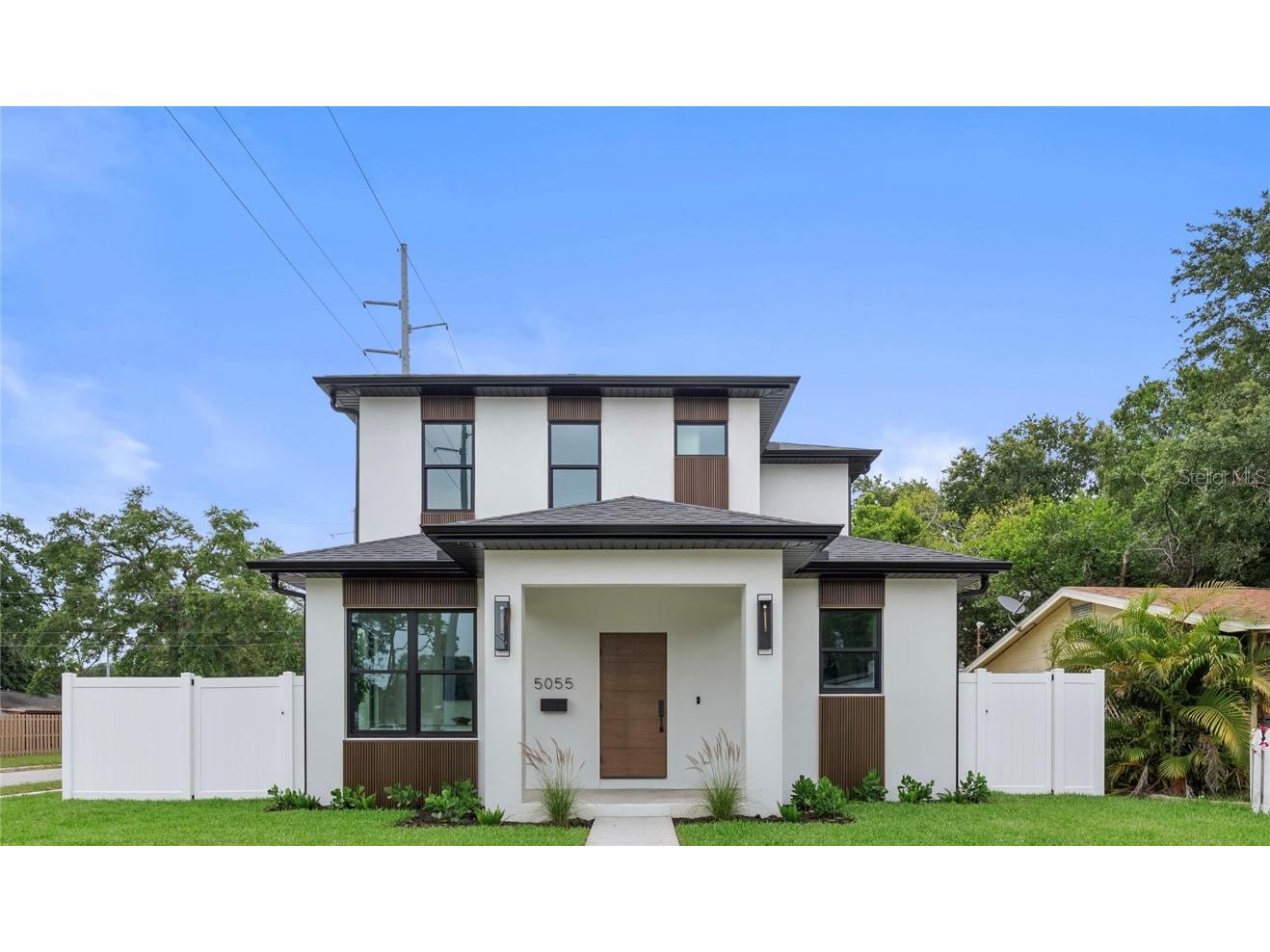 5055 2nd Avenue S Saint Petersburg FL 33707 TB8386215 image1