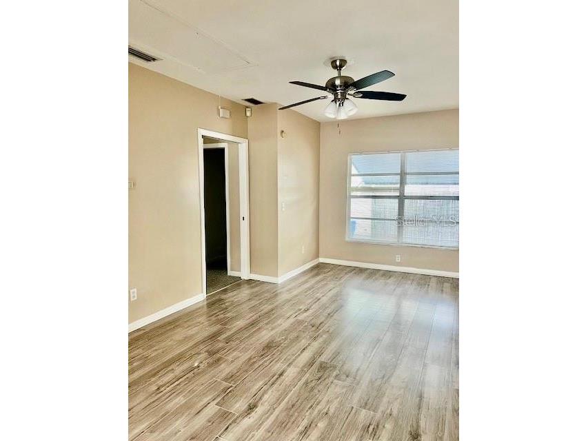 5055 3rd Avenue S Saint Petersburg FL 33707 TB8506737 image6