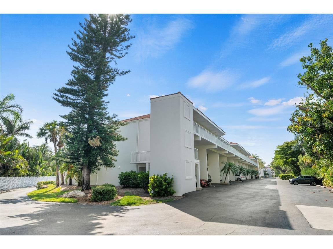 5055 Gulf Of Mexico Drive #121 Longboat Key FL 34228 G5068951 image1