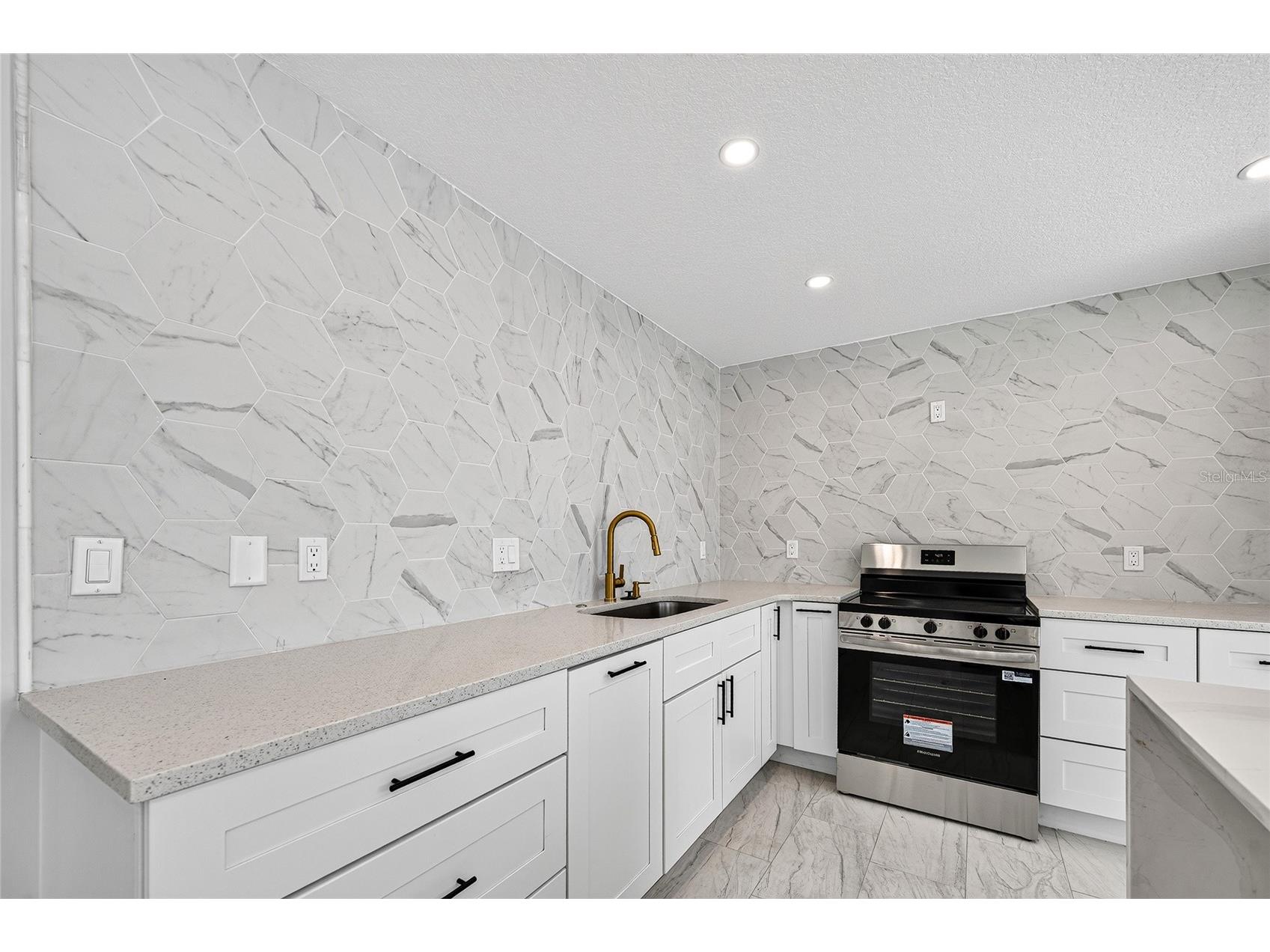 5055 N Beach Road #101 Englewood FL 34223 N6144922 image13