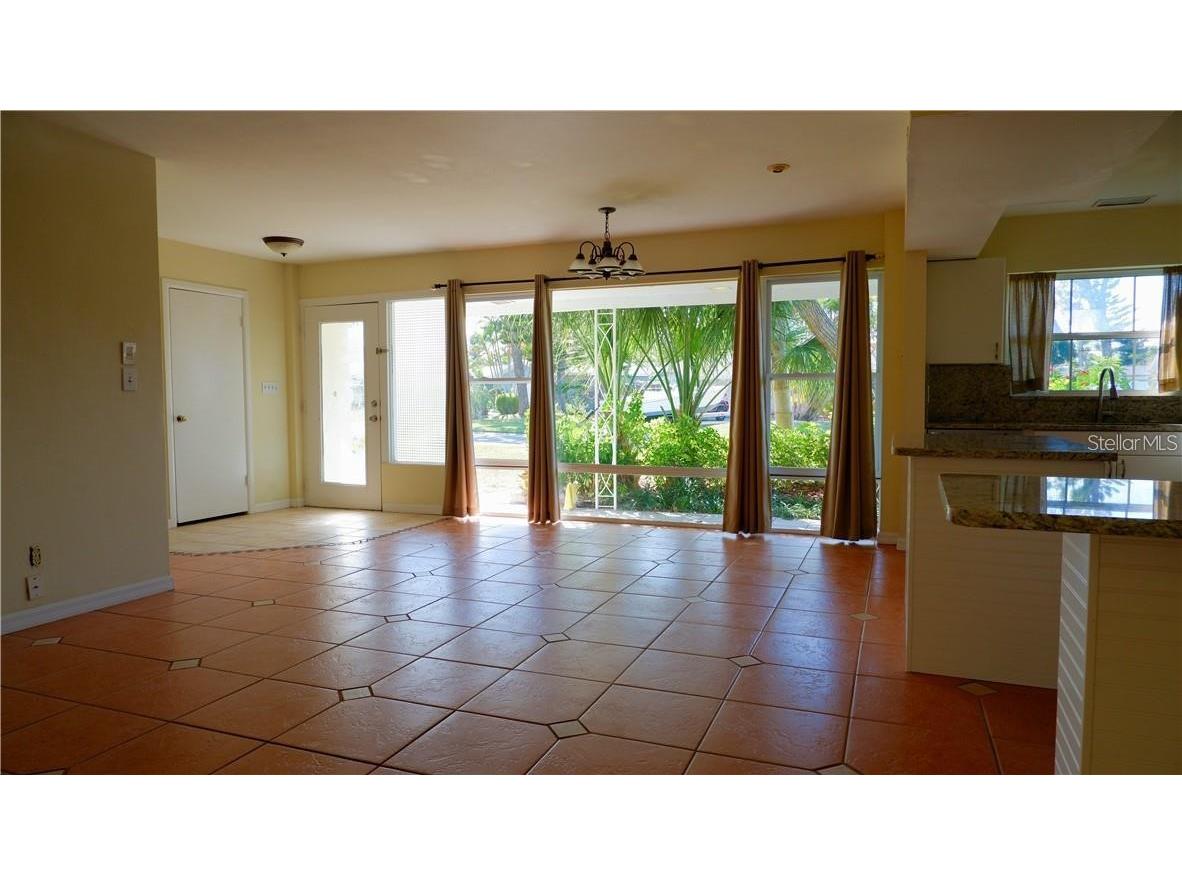 5056 42nd Street S Saint Petersburg FL 33711 TB8363119 image16