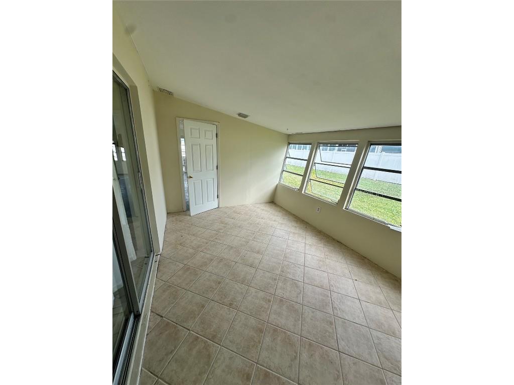 5056 42nd Street S Saint Petersburg FL 33711 TB8363119 image27