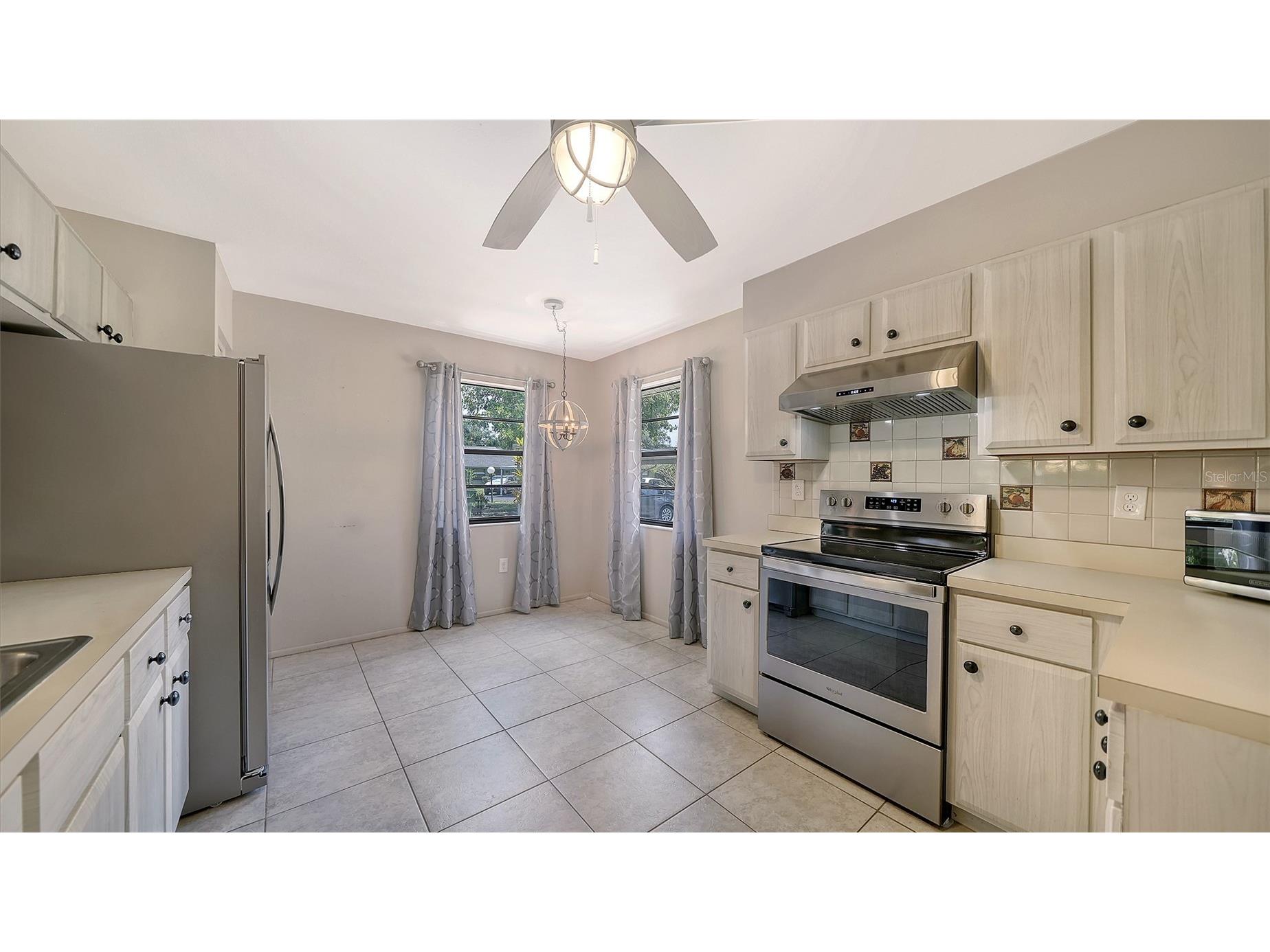 5056 Barrington Circle #2602 Sarasota FL 34234 A4690904 image11
