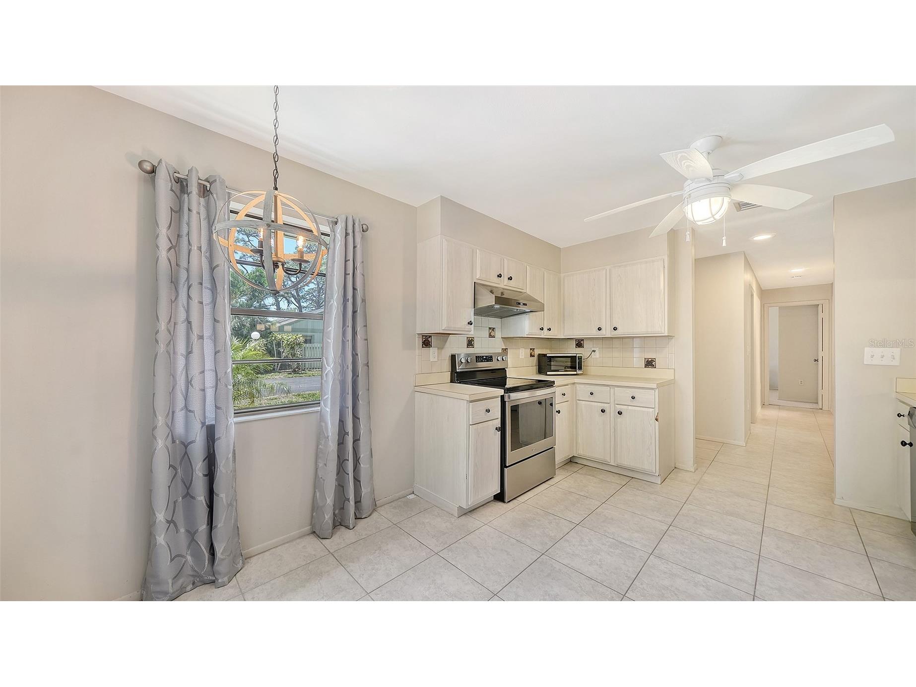 5056 Barrington Circle #2602 Sarasota FL 34234 A4690904 image12