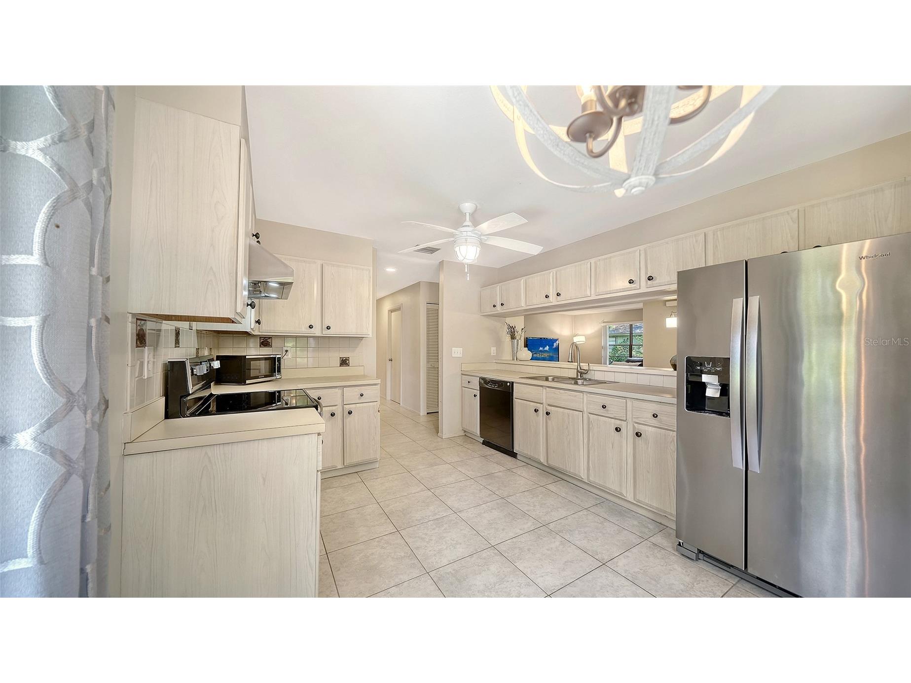 5056 Barrington Circle #2602 Sarasota FL 34234 A4690904 image4