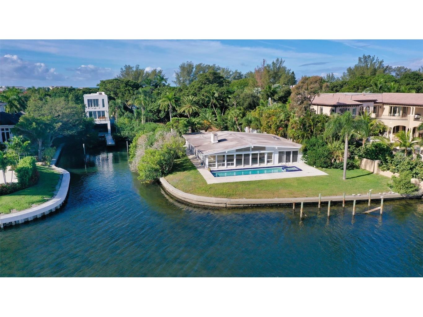 5056 Gulf Of Mexico Drive Longboat Key FL 34228 A4516289 image1