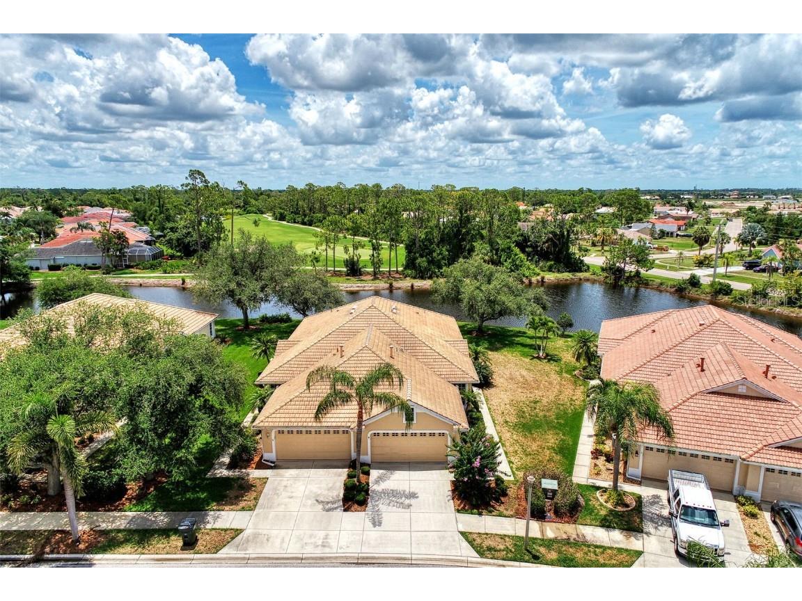 5057 Whispering Oaks Drive, North Port, FL, 34287 MLS C7494171 Edina Realty