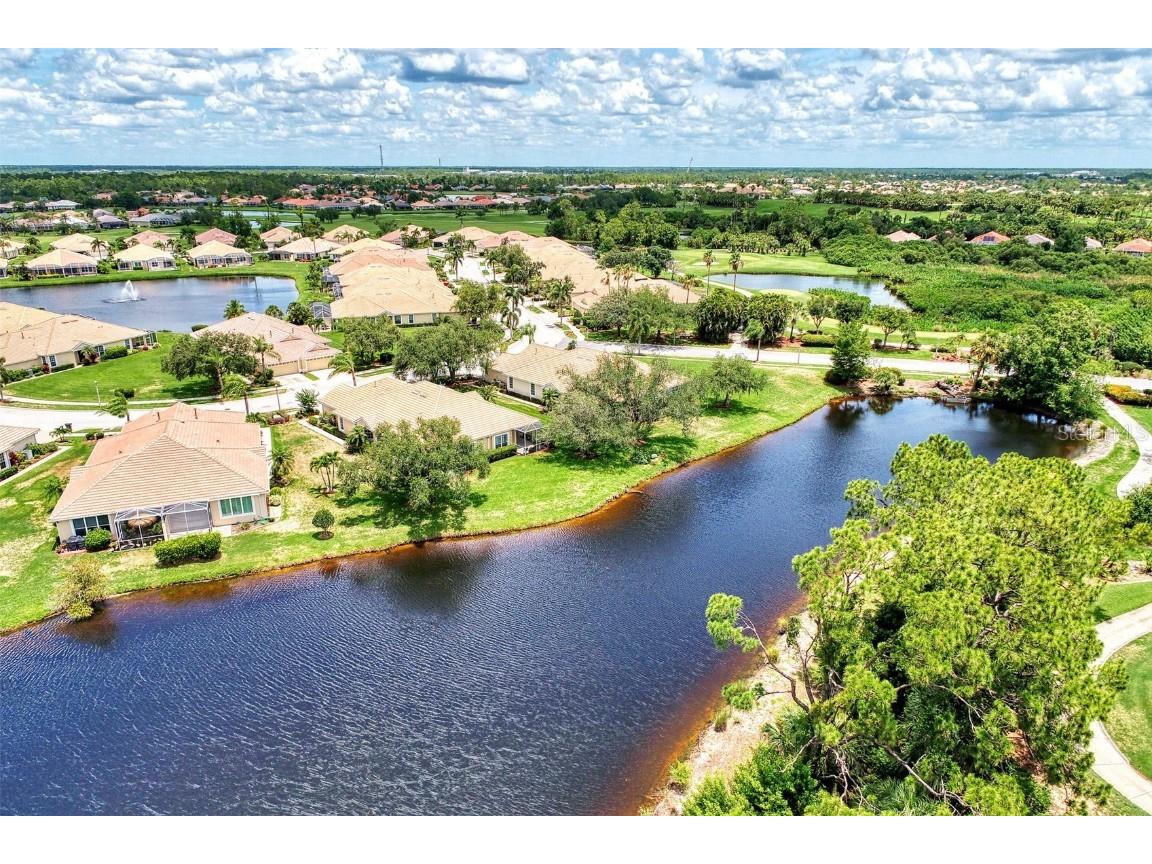 5057 Whispering Oaks Drive, North Port, FL, 34287 MLS C7494171 Edina Realty