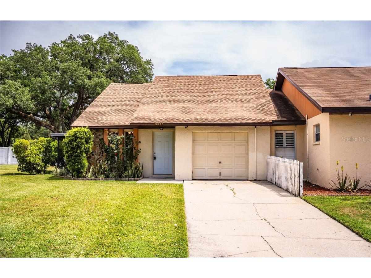 5058 Cimarron Drive Lakeland FL 33813 L4949679 image1