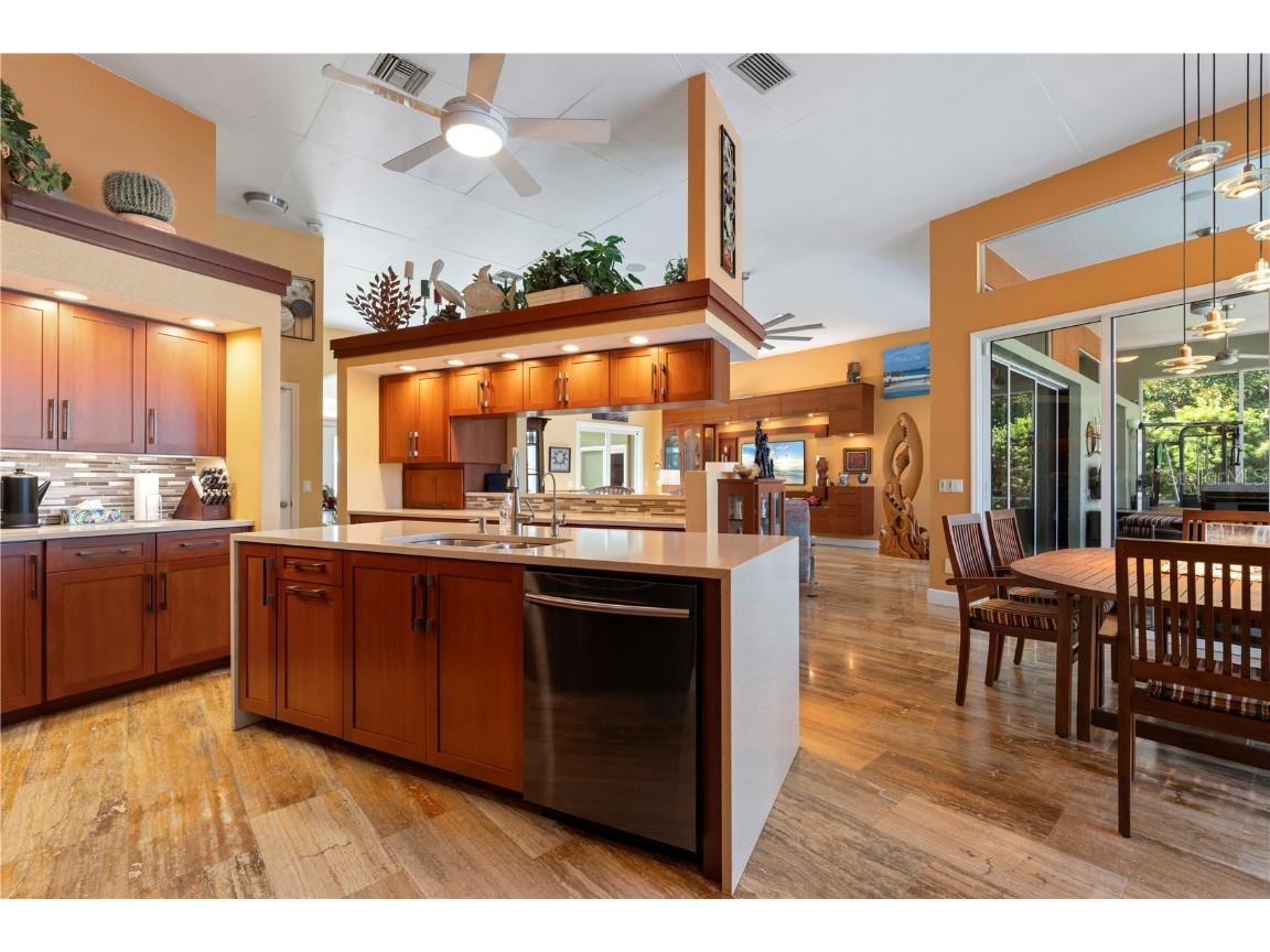 5058 La Costa Island Court Punta Gorda FL 33950 - LA COSTA ISLAND CANAL C7514888 image8