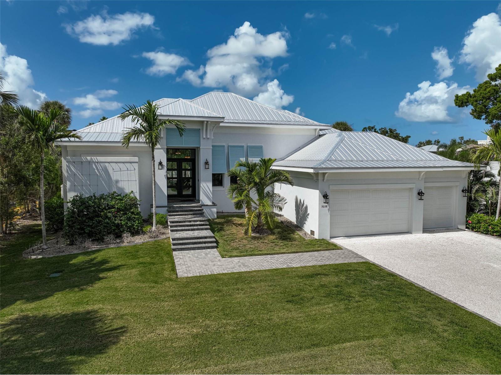 5058 Windward Avenue Sarasota FL 34242 A4667422 image1