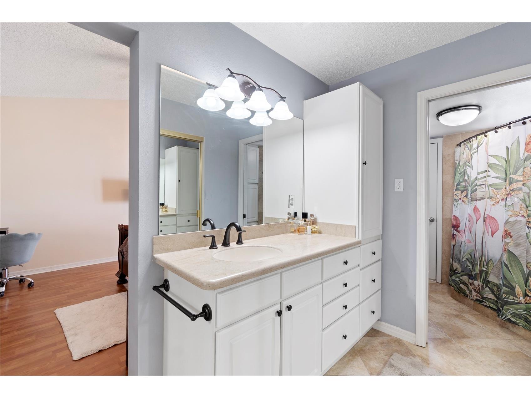 5059 Jamaica Circle #15 Orlando FL 32808 O6372637 image24