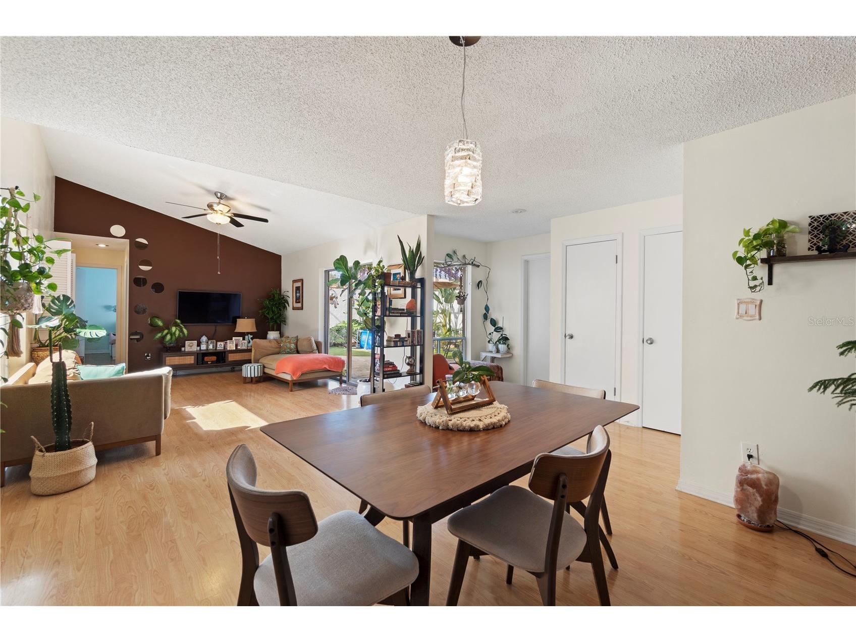 5059 Jamaica Circle #15 Orlando FL 32808 O6372637 image5