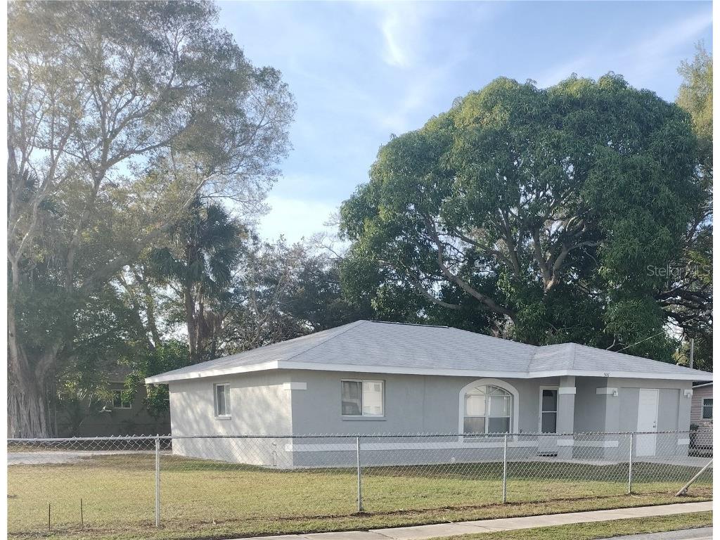506 13th Avenue W Bradenton FL 34205 A4596049 image1