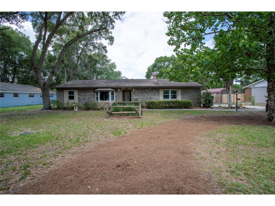 506 College Avenue Fruitland Park FL 34731 G5069543 image1