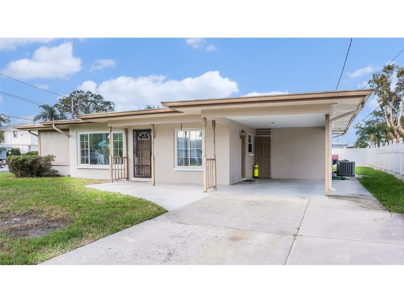 506 Driftwood Drive E Palm Harbor FL 34683 TB8316883 image1