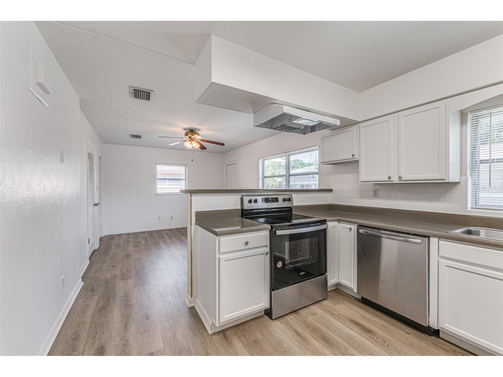 506 E Sparkman Avenue Tampa FL 33602 TB8502629 image17